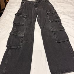 Men's Gray Wide-Leg Denim Jeans with Cargo Pockets, Button Accents, Zip Closure