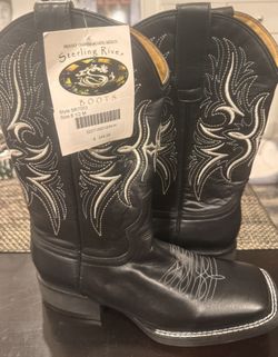 Brand New Sterling River Boots Size 8.5 Women Never Worn