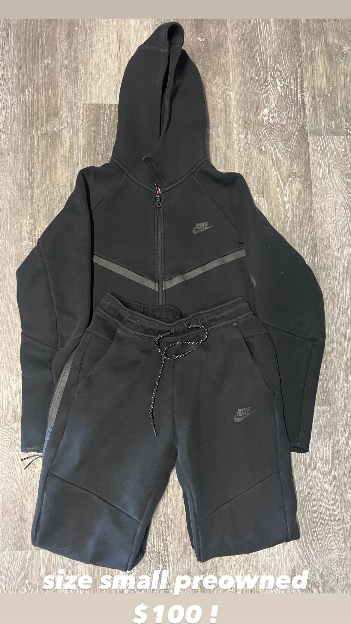 black nike tech sweatsuit