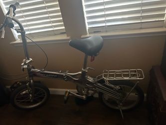 Bike. Folding. Light weight. Fits in your car or trunk in great shape. Well taken care of and great for traveling. Camping or just getting around.