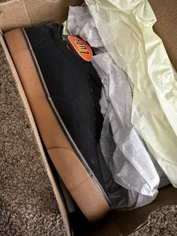 Lugz Men Sneaker New!