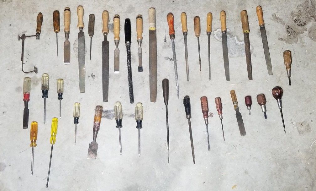 Nice 35 Piece Vintage Antique Wooden Handle Screwdriver Punch File Woodworking Tool Lot Collection