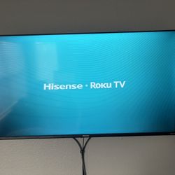 35” Hisense Roku T.V. 