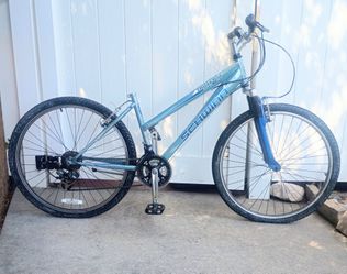 Bike m Mountain Bike Schwinn Traverse Woman's Size 26