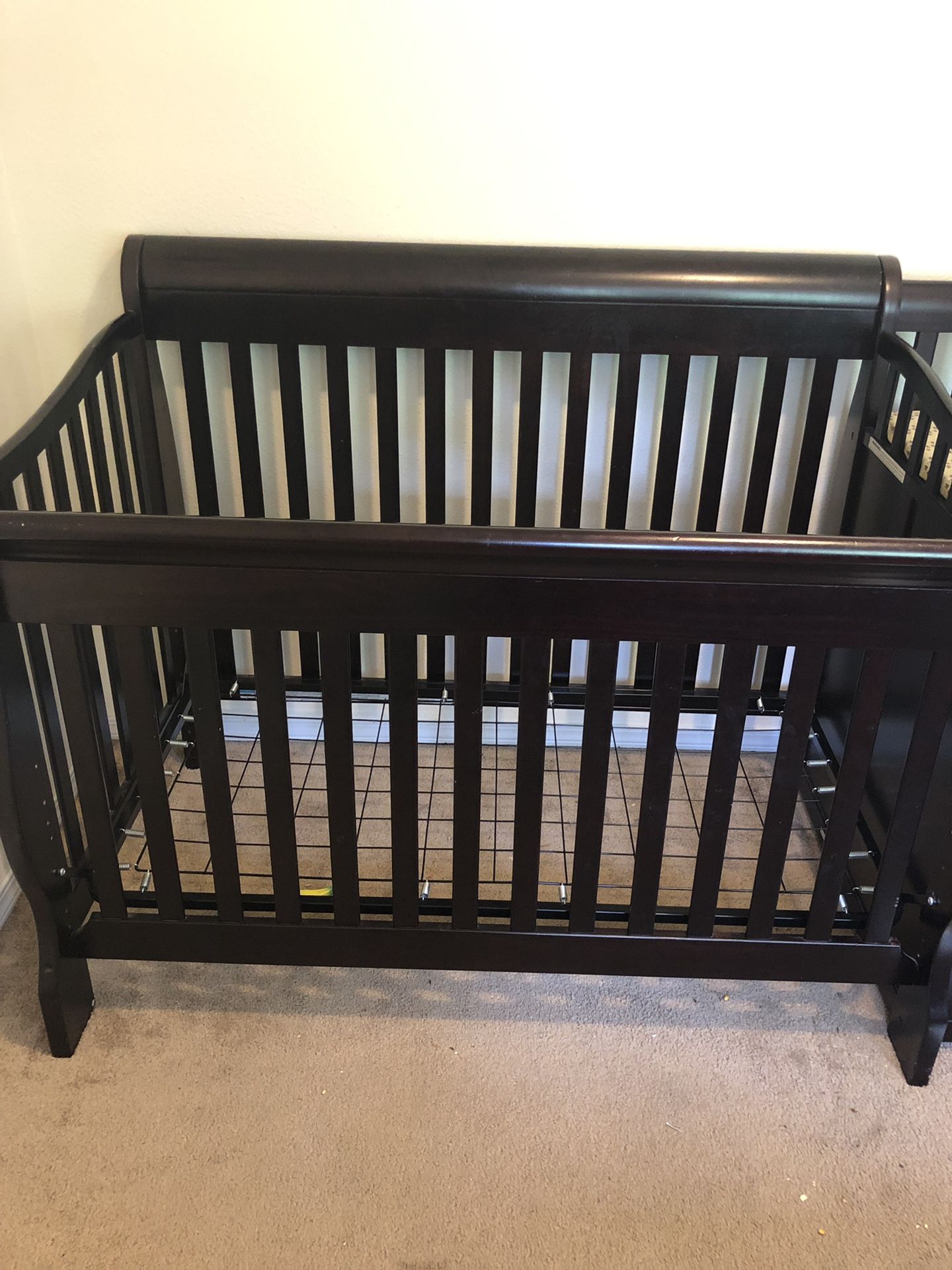 Graco crib