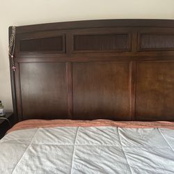 Queen Bedroom Set With New Mattress 