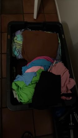 Bundle of medium size women clothes