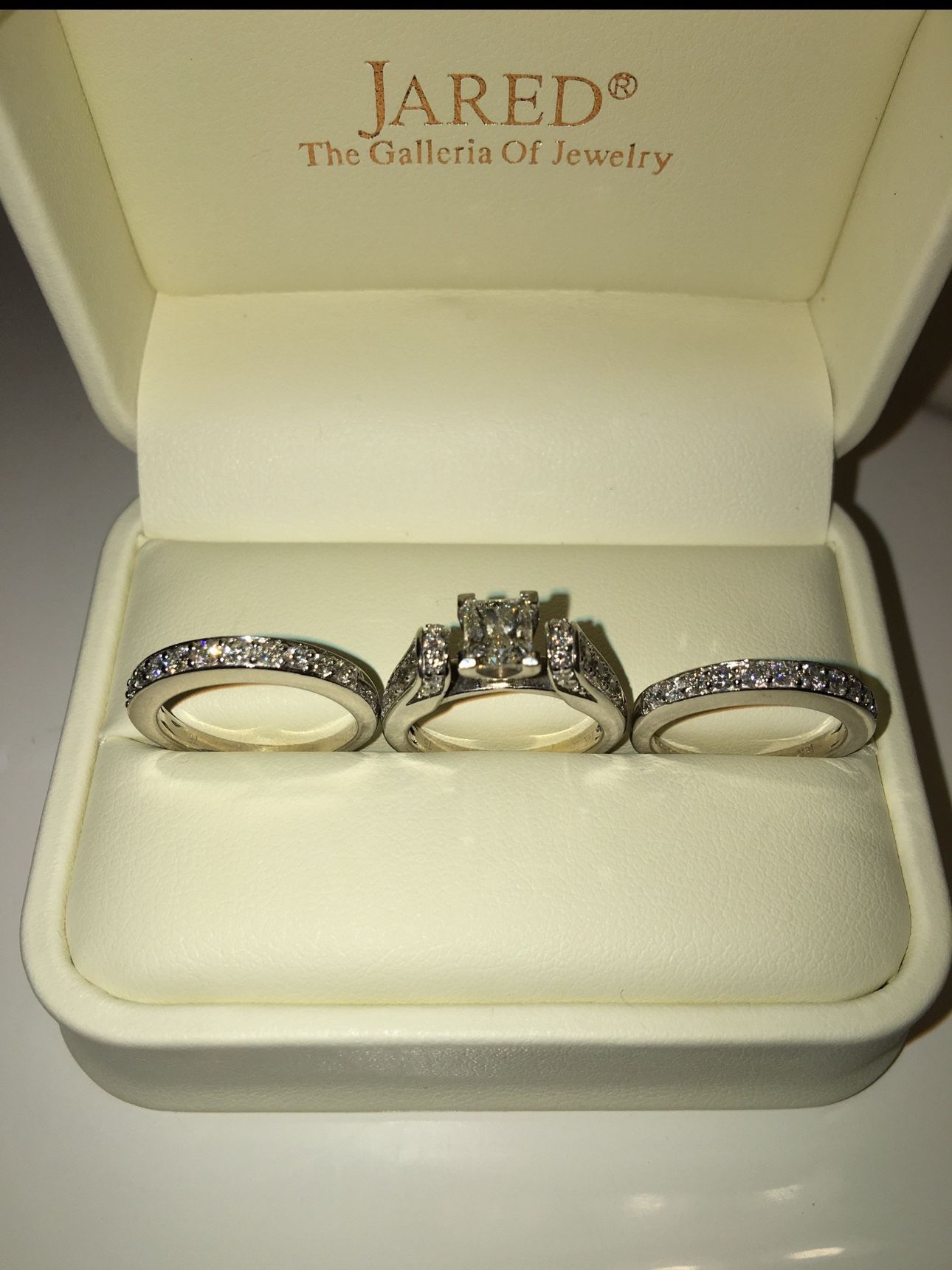 Wedding Ring Set