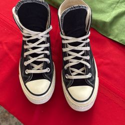 Converse Women’s 5  Men’s 3 Black/Off White