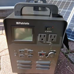 4 Patriots  Solar Generator