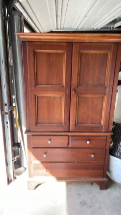 Dresser