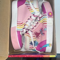 Troll Shoes Size 2