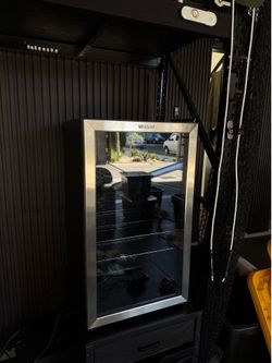 Whirlpool Mini fridge