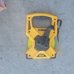 Dewalt Tape Measure 