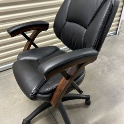 Chair - Desk Chair 