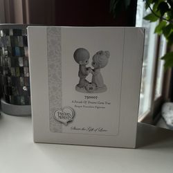 Precious Moments A Decade Of Dreams Come True 10th Anniversary Figurine New