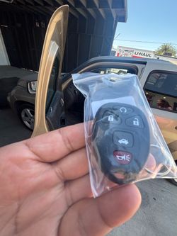 Llaves de autos / car keys and remotes
