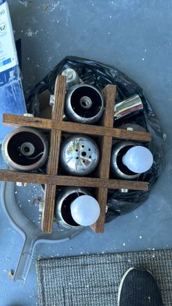 Ceiling light fixture