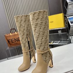 Fendi Women’s Boots With Box 2026 New 