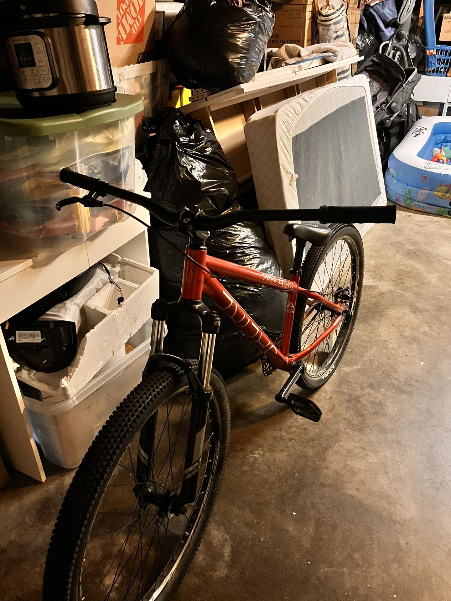 Free Agent Dirt Jumper Willing To Trade