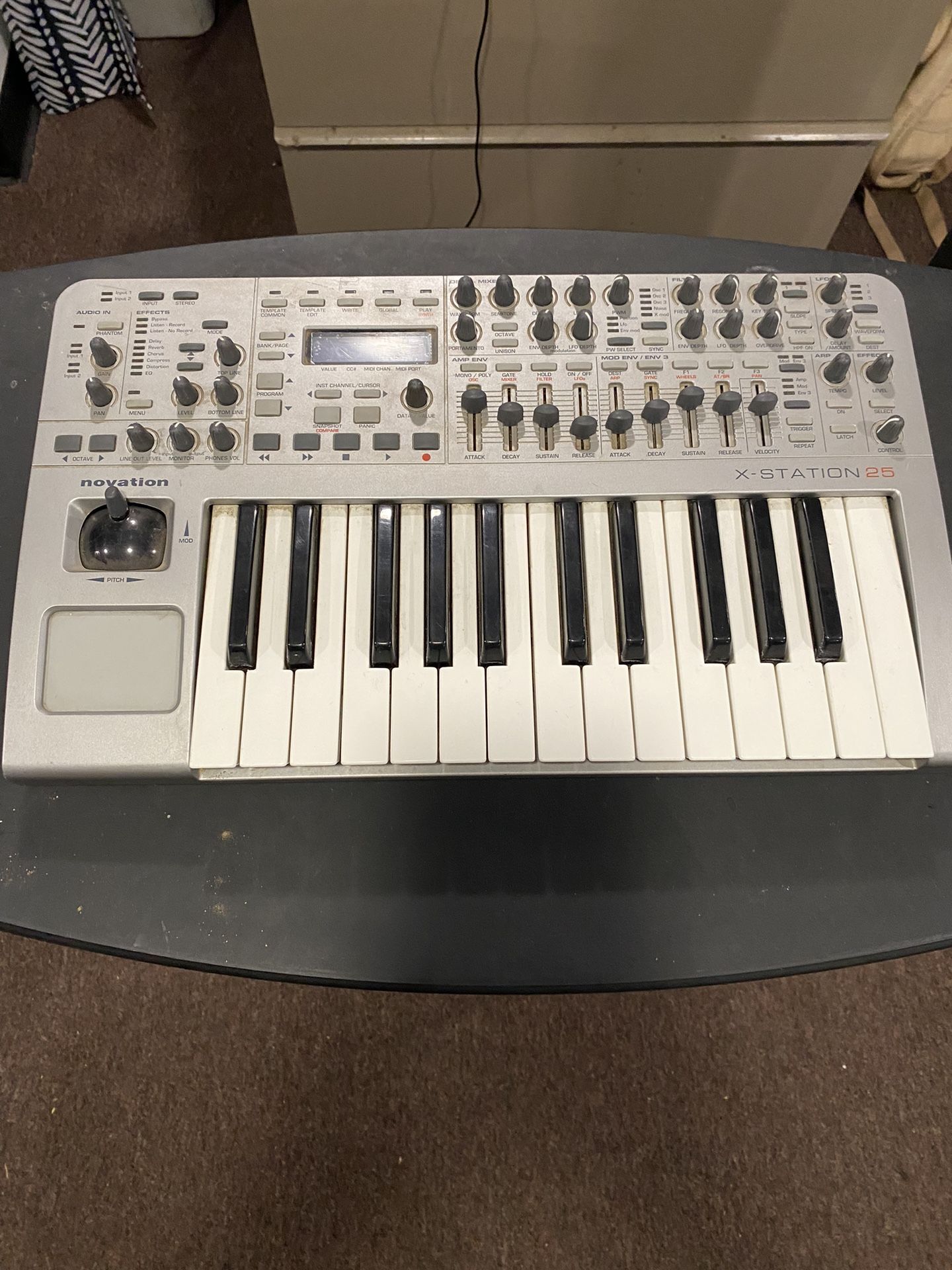 Novation X-Station 25 Key 8-Voice Synthesizer with USB Interface