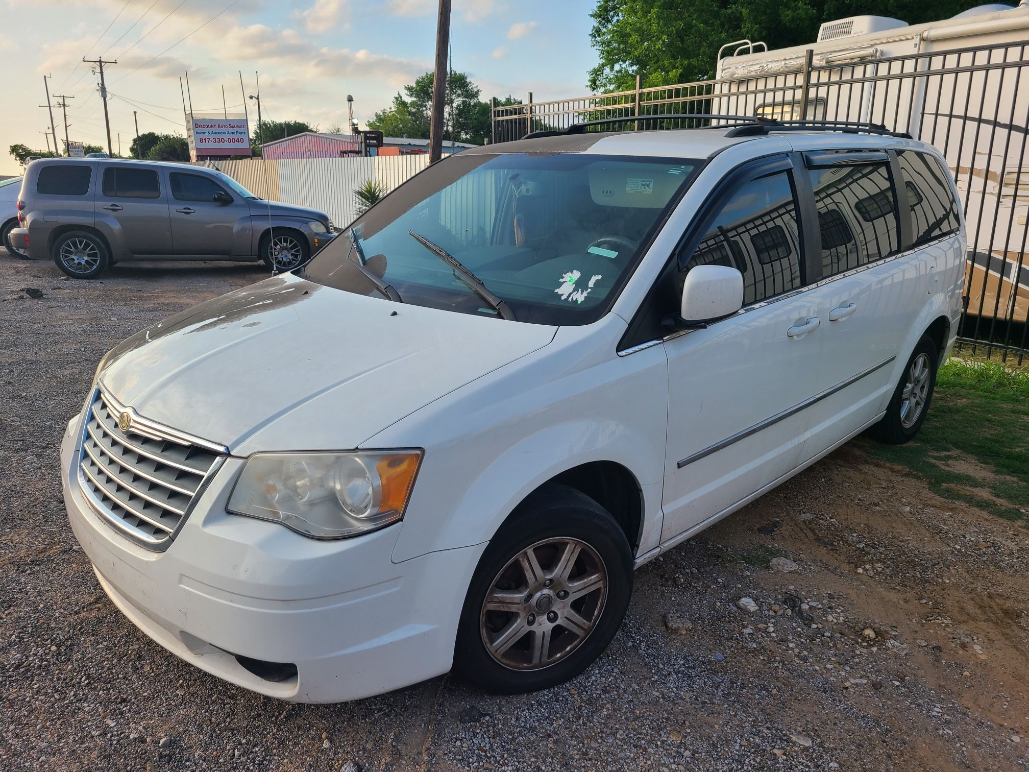 2010 Chrysler Town & Country - Parts Only #DE0