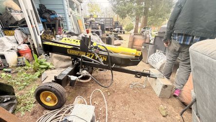 Champion Log Splitter