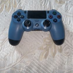PS4 Controller 