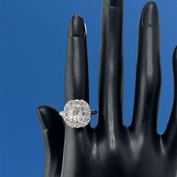 Cushion shape Diamond 14k white gold ring 💍