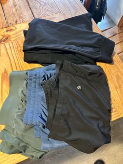 Medium mens lululemon