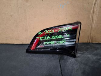 2021-2022-2023-2024 TESLA MODEL Y RIGHT SIDE INNER LIGHT OEM USED #12463