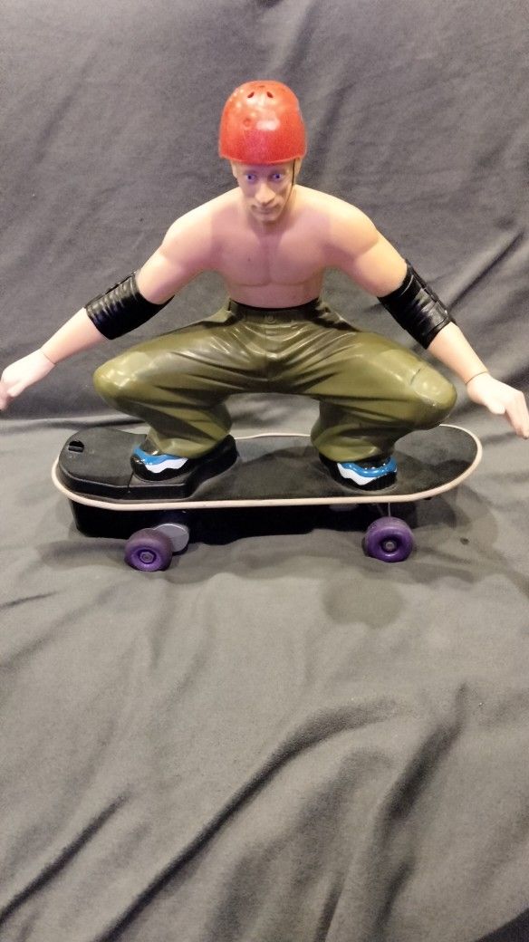 VINTAGE TYCO RC 7.2v Tony Hawk Xtreme Birdhouse Skateboard RC 49 MHz