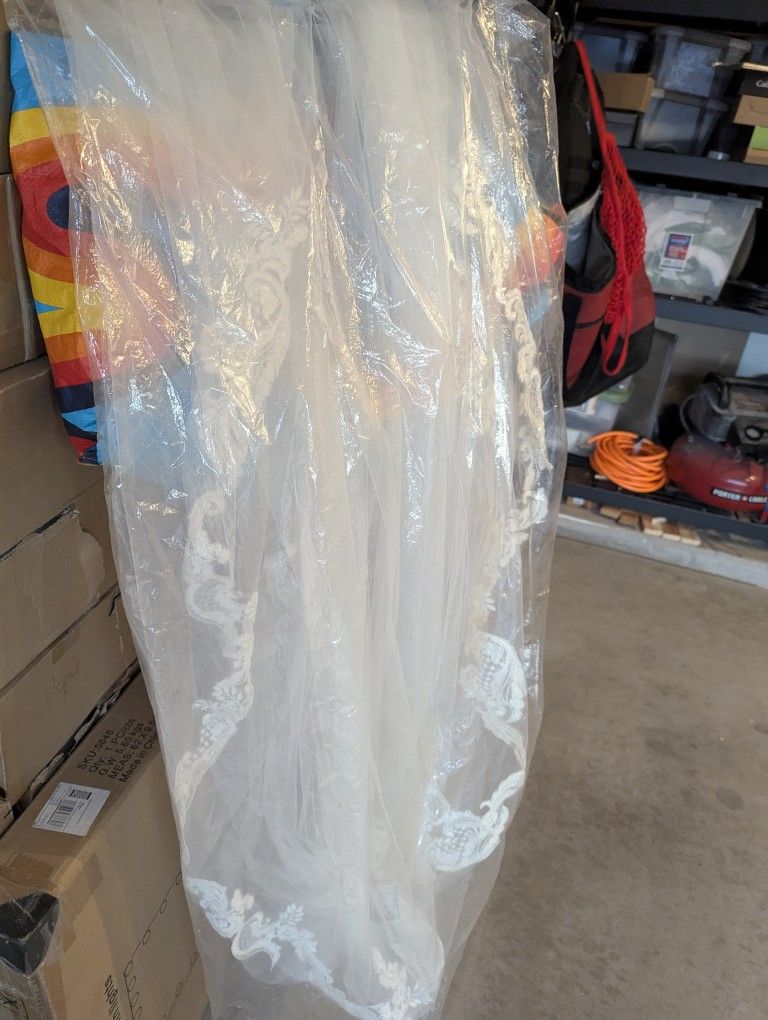 Bride Wedding Veil Traine