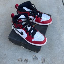 Jordan  1 Mid