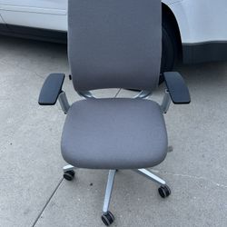 Steelcase Amia chair