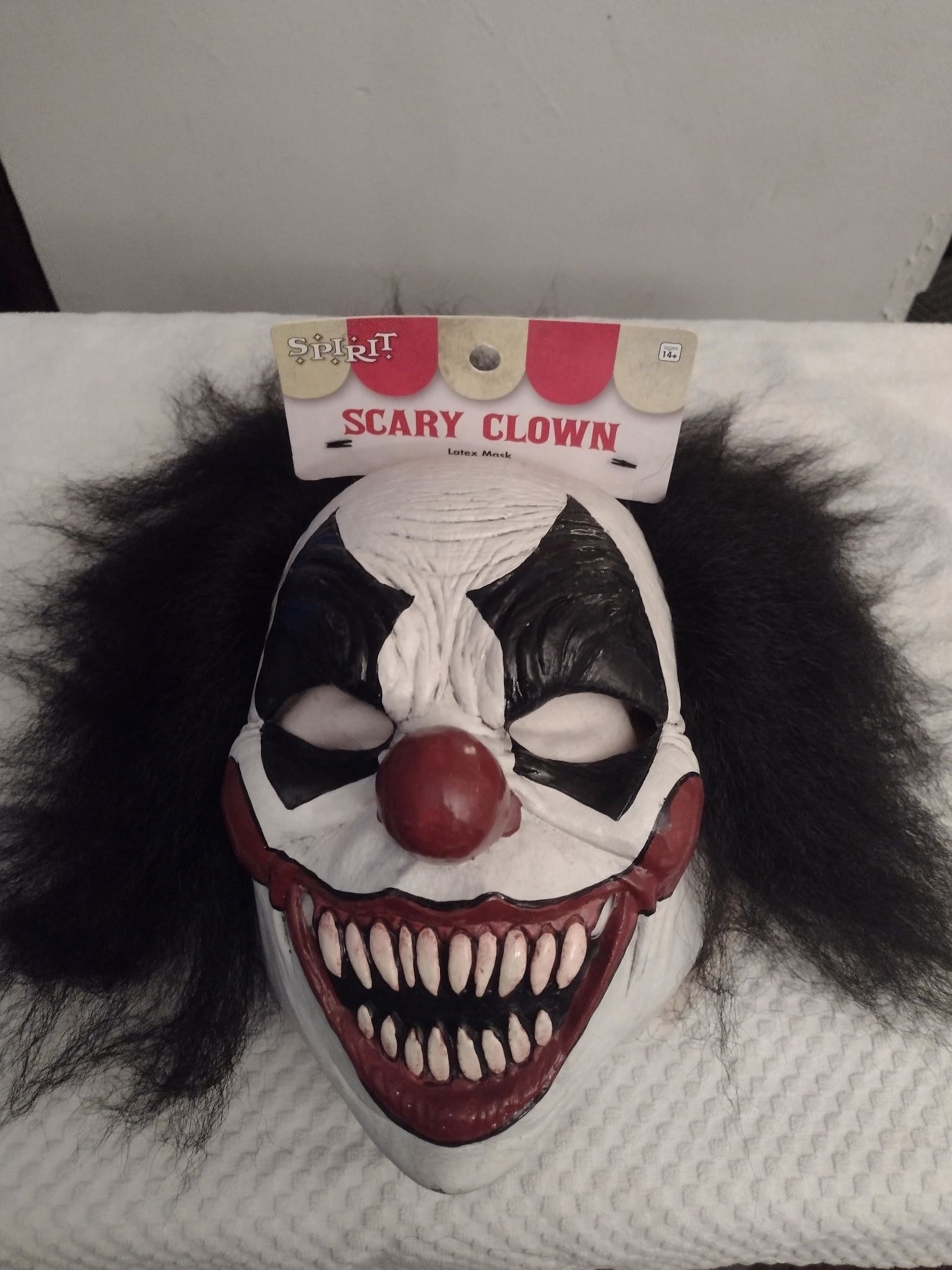 scary halloween clown mask