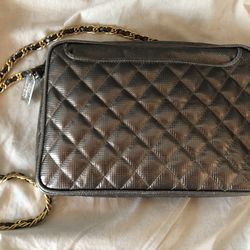 Varon handbags Vintage Gold Metallic Leather Channel Stitching Shoulder Bag