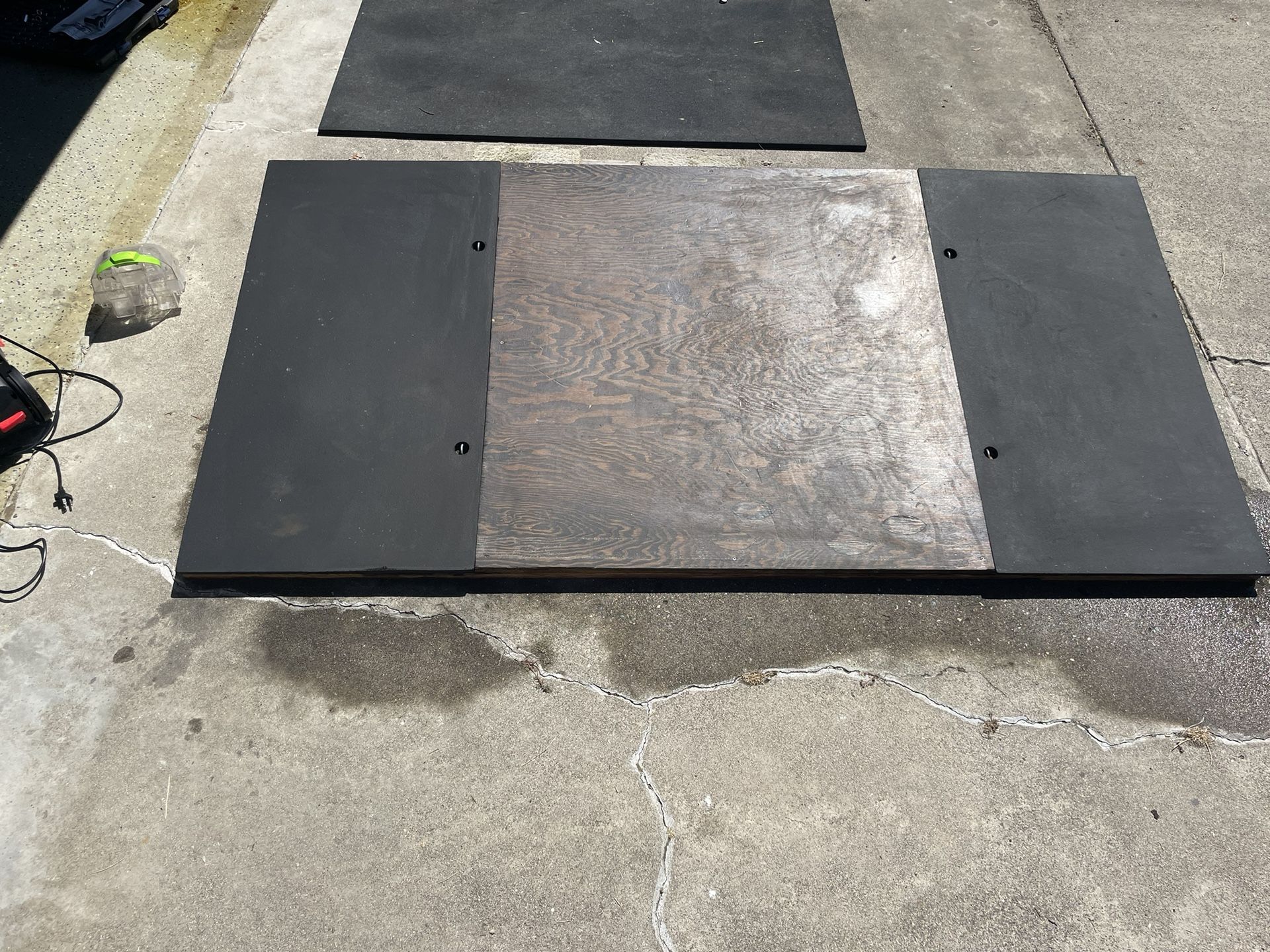 Deadlift Platform With Mini Monster Band Attachment Points