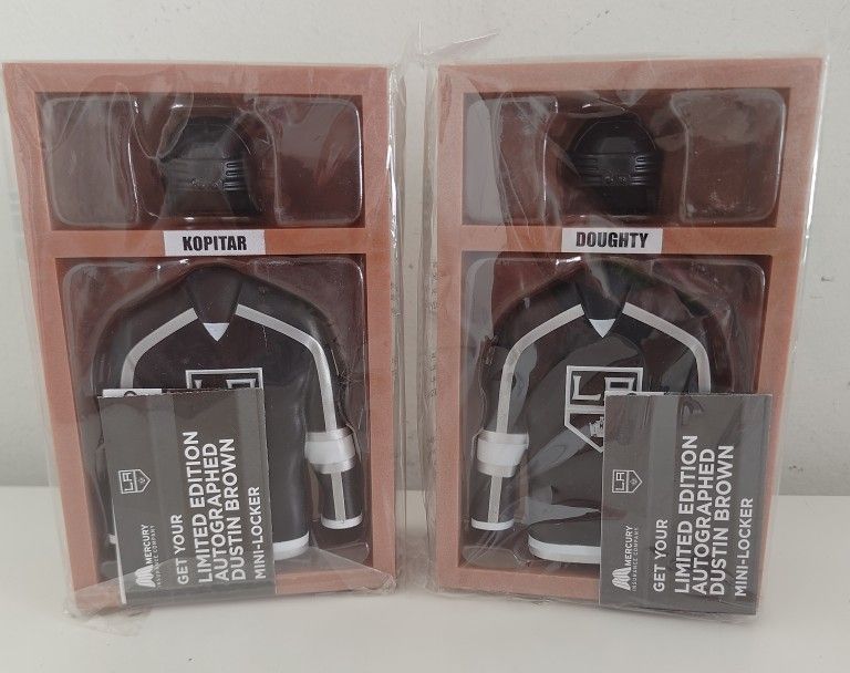 Set of 2 LOS ANGELES KINGS DREW DOUGHTY NHL HOCKEY MINI LOCKER SERIES