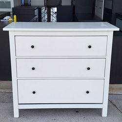 DRESSER (GLOSSY FINISH)
