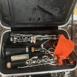 Clarinet $600/ Bo