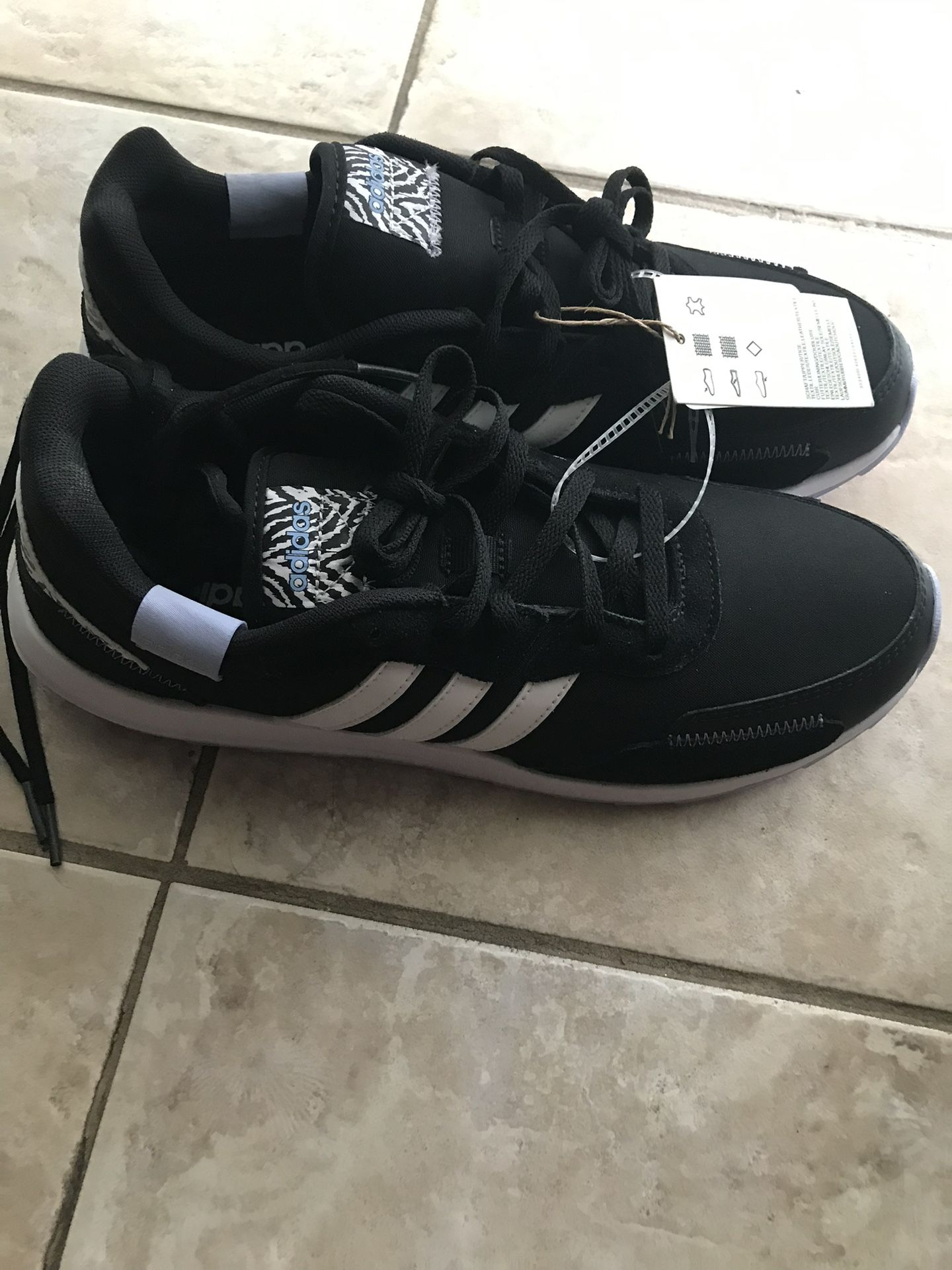 Adidas Women’s Shoes Size 10