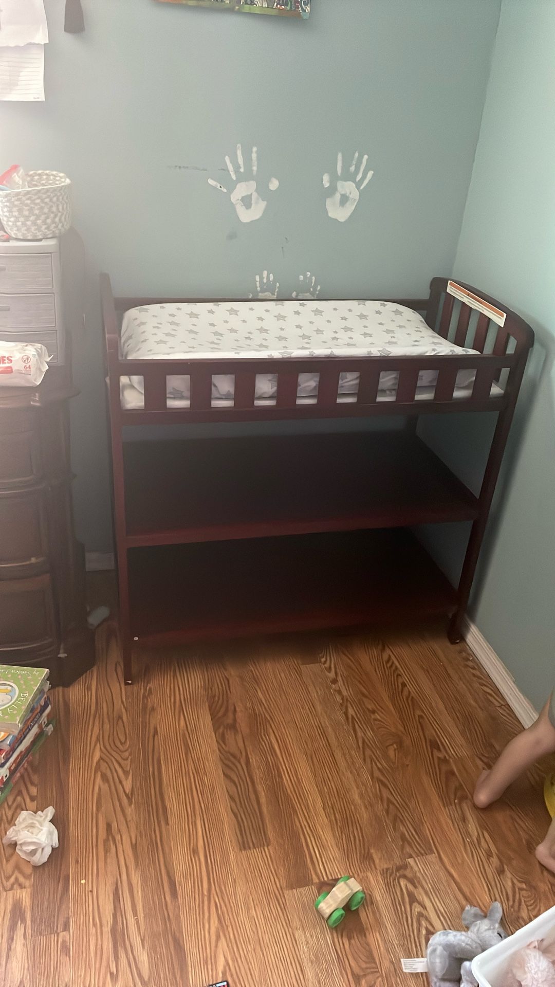 Diaper Changing Table With Pad