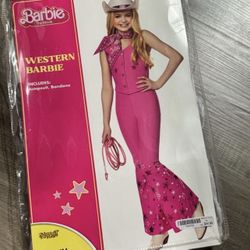 Girls Barbie Costume size youth 12-14  Good Condition used only once last year cowgirl hat included 