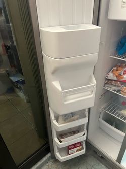 Side-by-Side Refrigerator Freezer Whirlpool