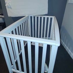 Child Craft Mini Crib