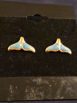 Authentic Alamea Hawaii 14K Yellow Gold Larimar Whale Tail Stud Earrings Set