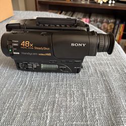 Sony Handycam CCD-TR750 Hi8