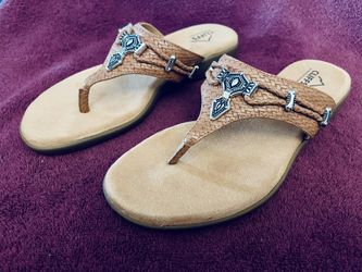 Brand New Cliffs Bailee natural Woven Sandals - Size 9 Women C6513-101