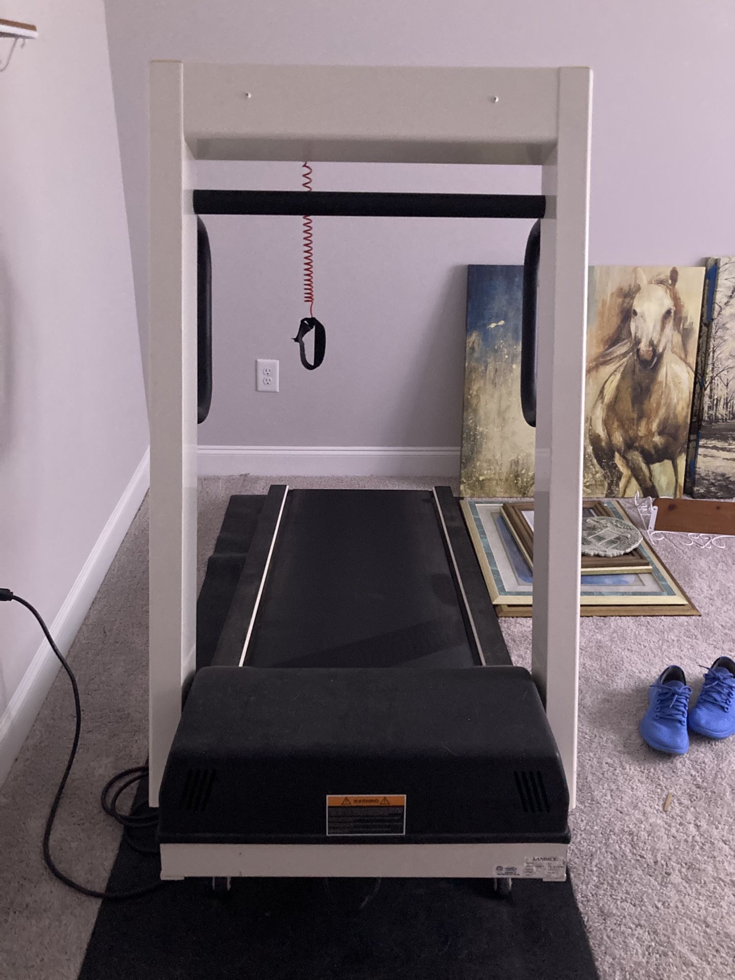 Landice L7 Treadmill (white)